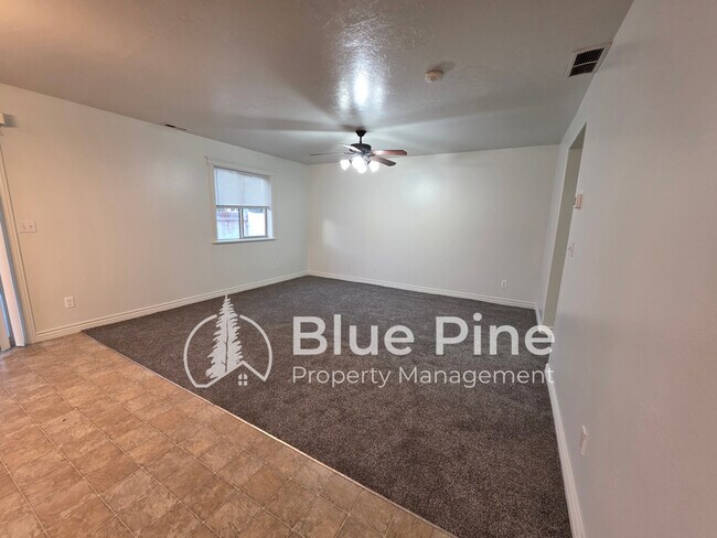 Building Photo - 3606 Goldstone Dr