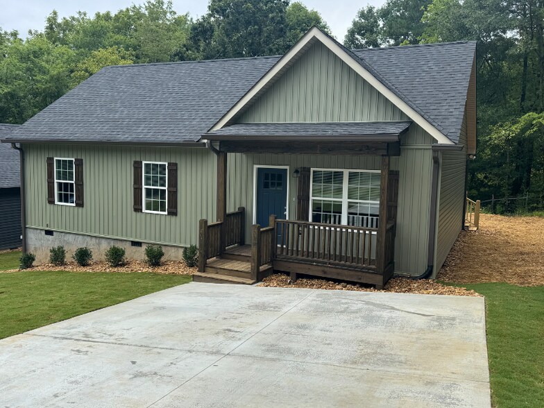 Building Photo - 158 Drake Rd