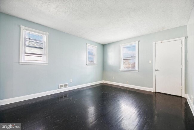 Building Photo - 4504 Garrison Blvd