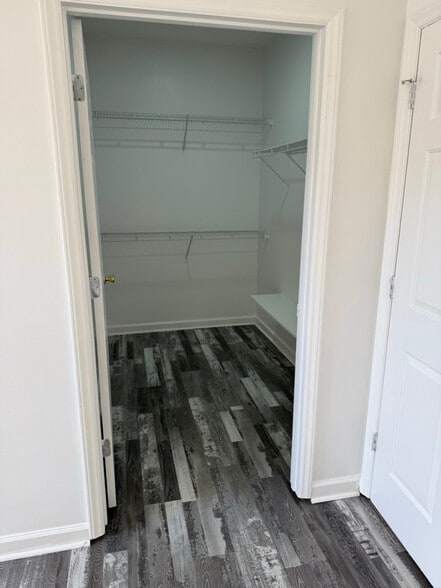 Building Photo - 3110 Daylilly Dr