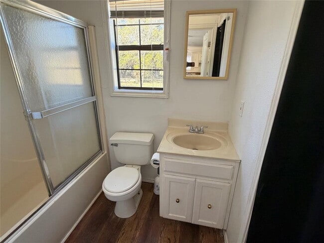 Building Photo - 2409 Sanders Ln