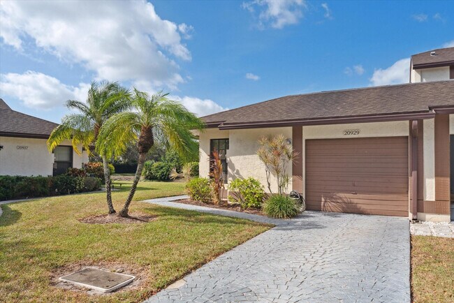 Primary Photo - 20929 Boca Ridge Dr W
