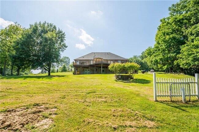 Building Photo - 3054 Bedillion Rd