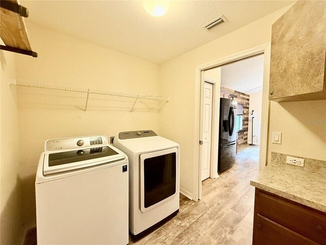 Building Photo - 6054 Merrifield Dr