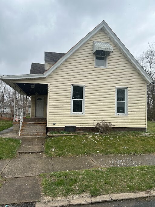 Primary Photo - 2022 Bertrand St