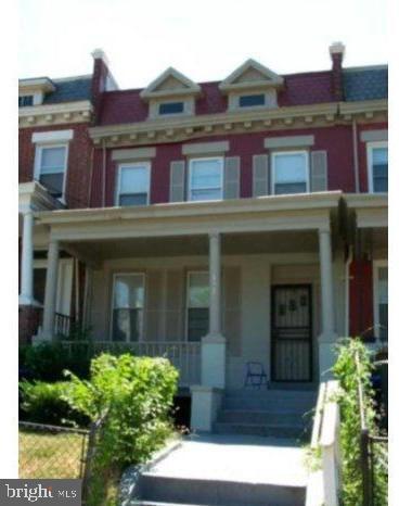 Building Photo - 1325 Valley Pl SE