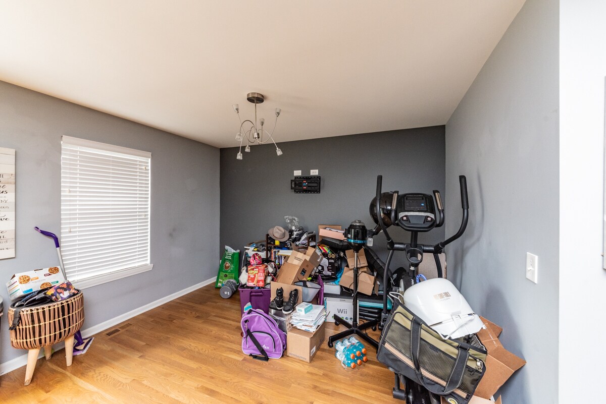 Building Photo - 551 George St