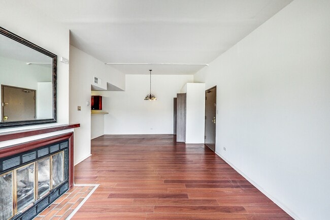 Building Photo - Timber Lake