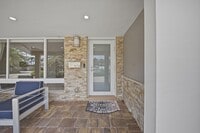 Building Photo - 5031 NE 23rd Terrace