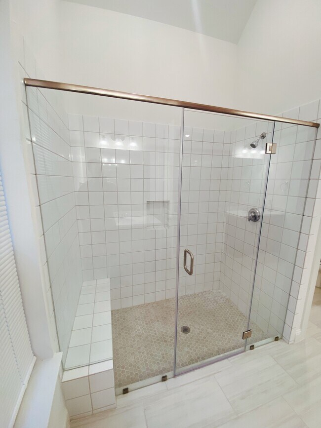 Building Photo - 28096 Woodland Bend Way