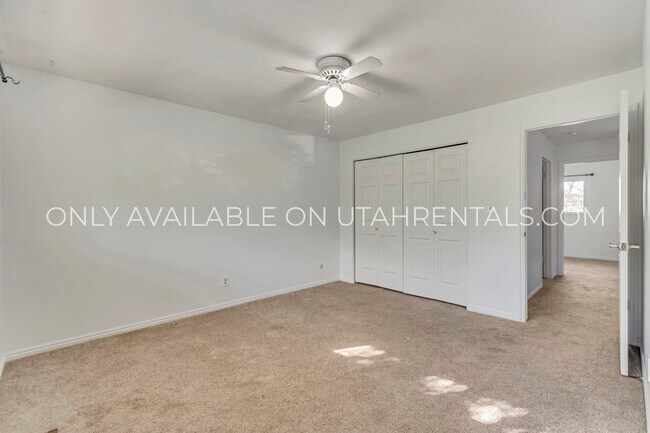 Building Photo - 131 E 500 S