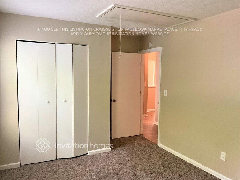 Building Photo - 84 Birch Rill Dr