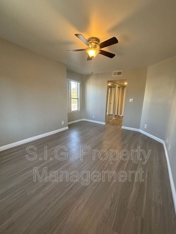 Building Photo - 4500 Laurel Canyon Blvd