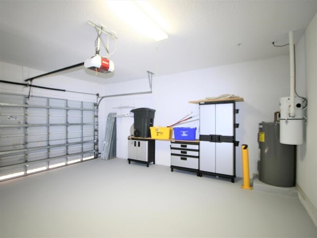 Building Photo - 1562 Grande Cull Way