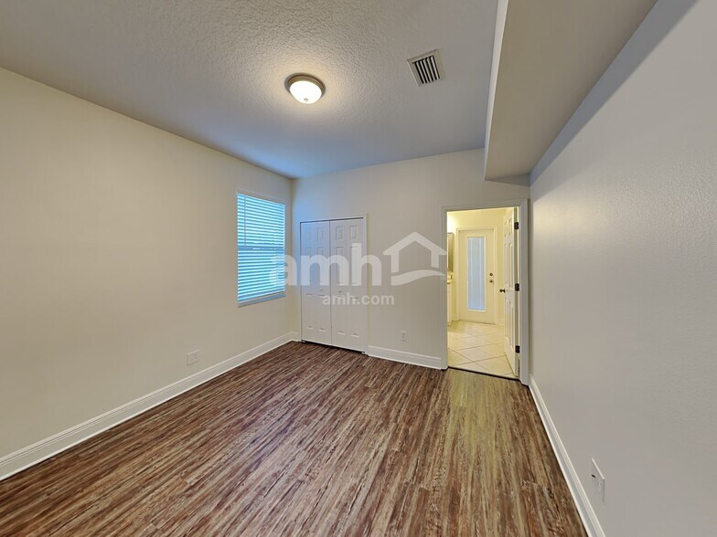 Building Photo - 1618 Short Birch Ln