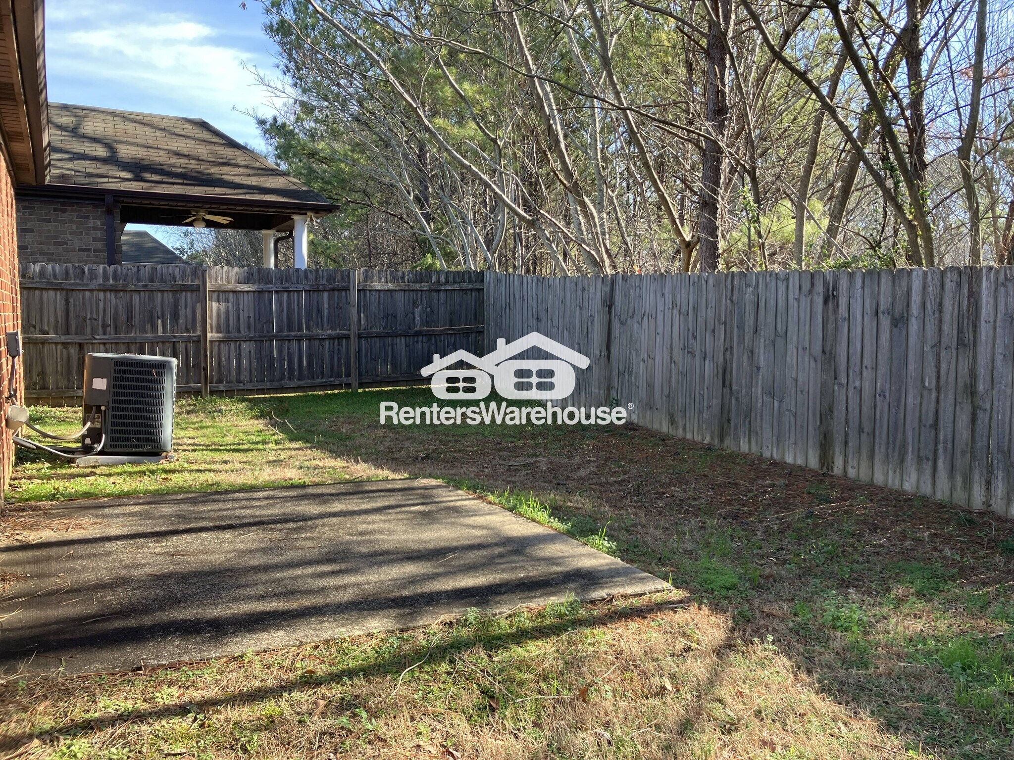 Building Photo - 261 Oxmoor Pl
