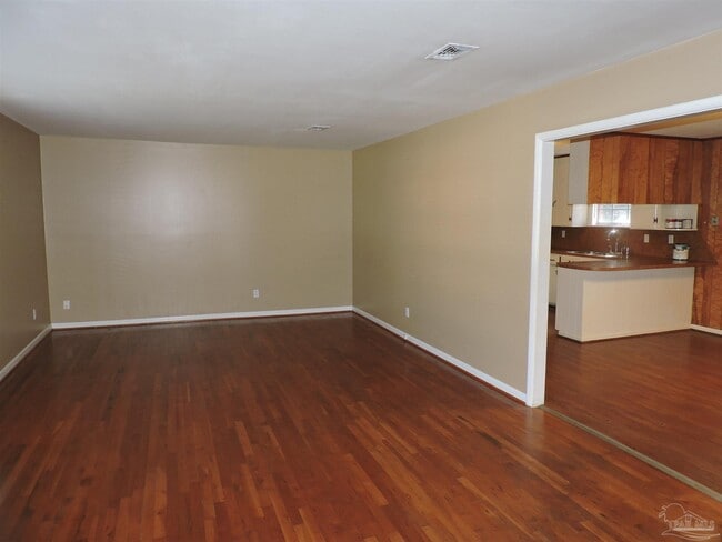 Building Photo - 8220 Excelsior Dr