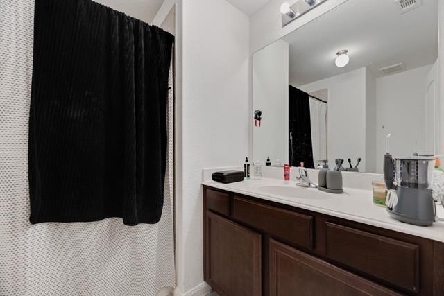 Building Photo - 1904 Fairbanks Dr