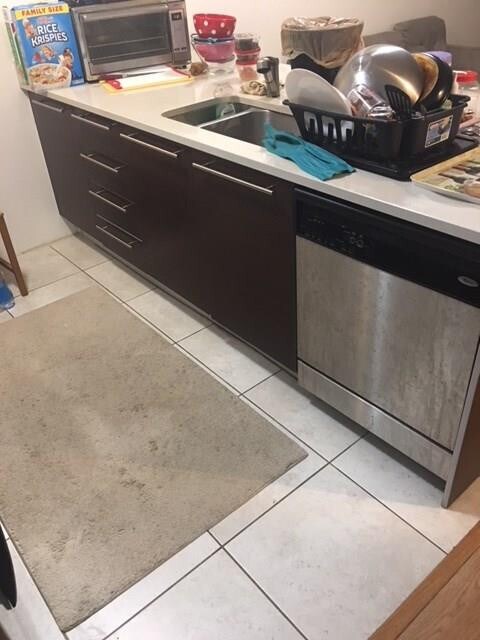 Building Photo - 1900 N Bayshore Dr