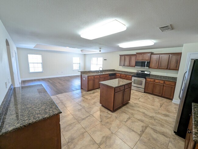 Building Photo - 2476 Abaco Dr