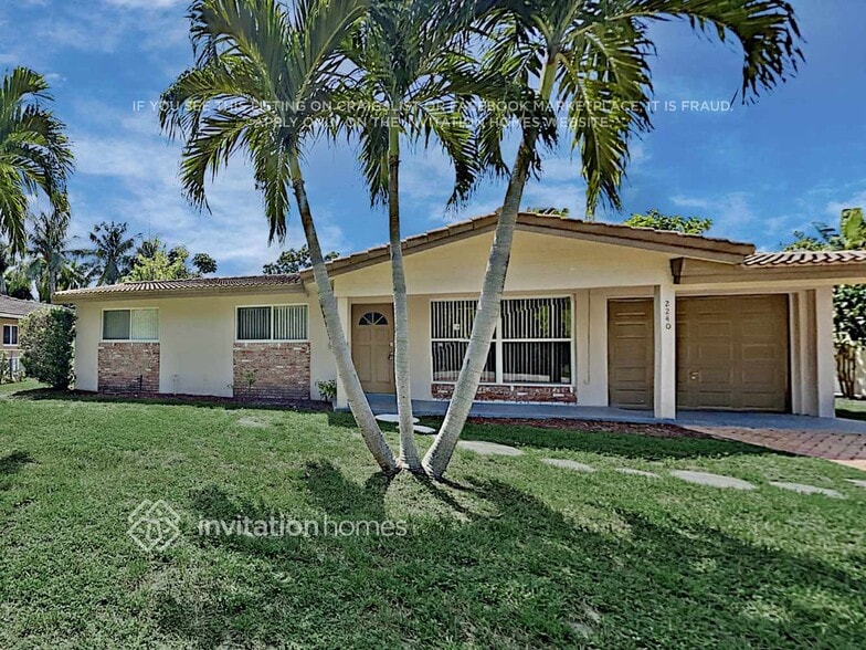 Primary Photo - 2240 NE 62nd Ct
