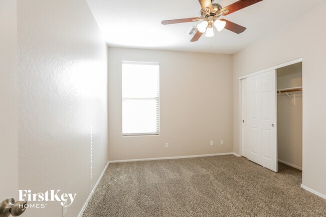 Building Photo - 2155 W Desert Seasons Dr