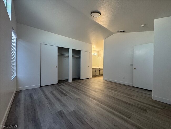 Building Photo - 1708 Sierra Valley Way