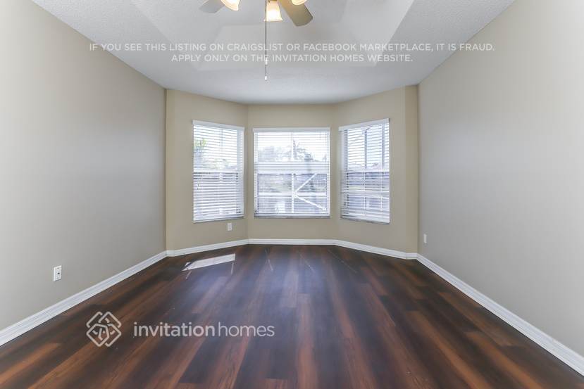 Building Photo - 7418 Michigan Isle Rd