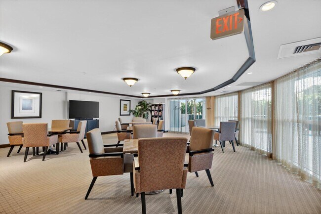 Building Photo - 801 Briny Ave