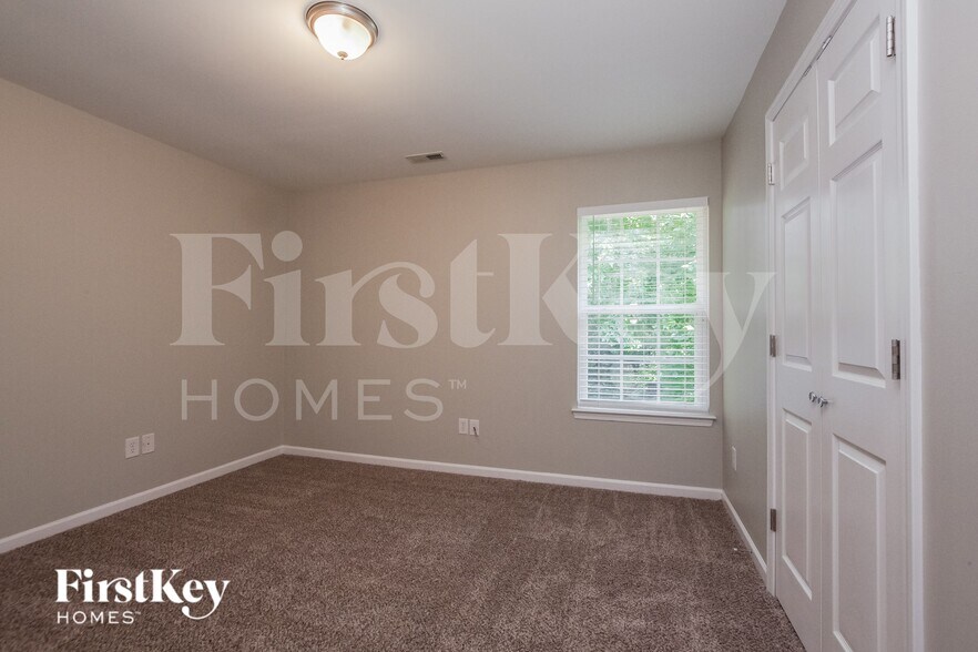 Building Photo - 406 Sardis Rd N Alt Rd