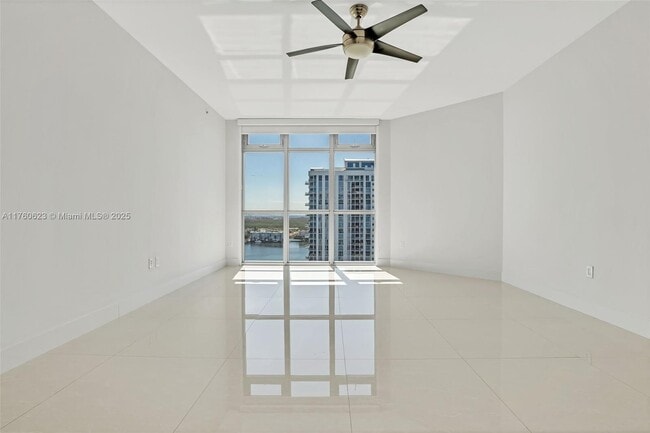 Building Photo - 17301 Biscayne Blvd