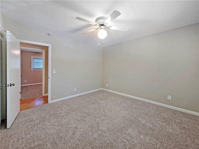 Building Photo - 1273 Murdock Rd