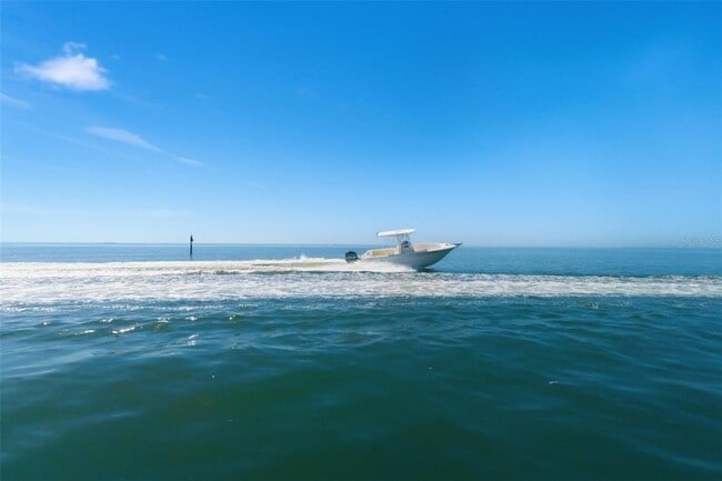 Building Photo - 5280 Coquina Key Dr SE