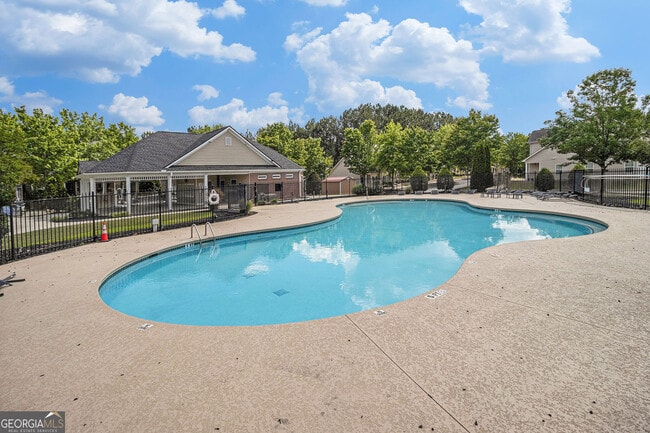 Building Photo - 2555 Flat Shoals Rd