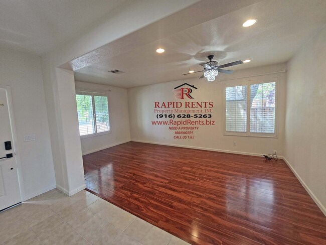 Building Photo - 555 Centre Ct Dr