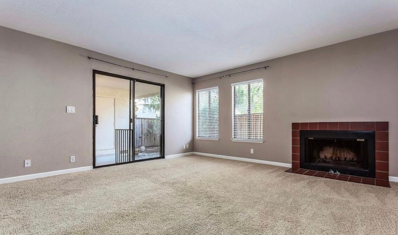 Building Photo - 1670 Clayton Rd