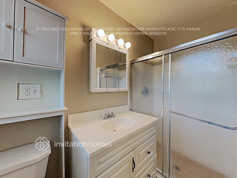 Building Photo - 1569 Dogwood Ln