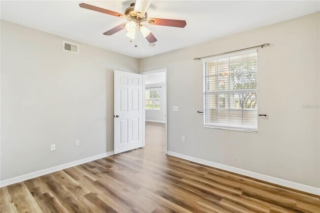 Building Photo - 1125 Villagio Cir