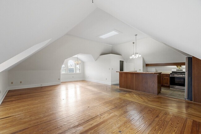 Building Photo - 150 Summer St