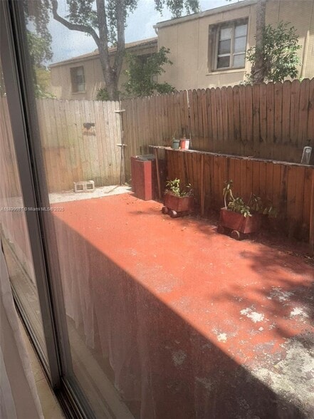 Building Photo - 8247 NW 8th Pl