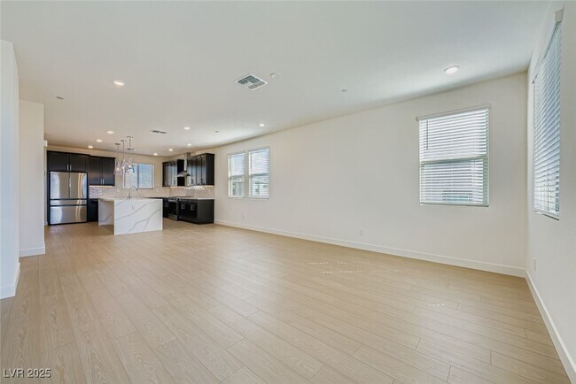 Building Photo - 11737 Stone Curlew Ave