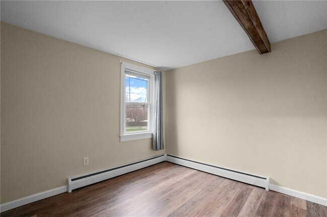 Building Photo - 310 Old Mill Ln