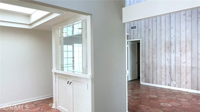 Building Photo - 4592 Green Tree Ln