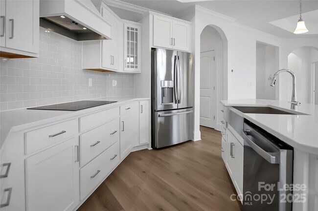 Building Photo - 3054 Constitution Ln