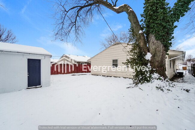 Building Photo - 212 E Alcott Rd