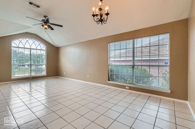 Building Photo - 1354 Mill Crossing