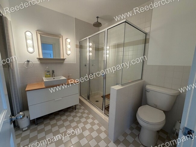 Building Photo - Beautifully updated 3 bed 2 bath house in Miller Beach.