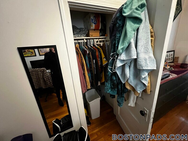 Building Photo - 530 Cambridge St