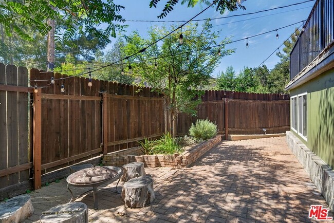 Building Photo - 21549 Summit Trail