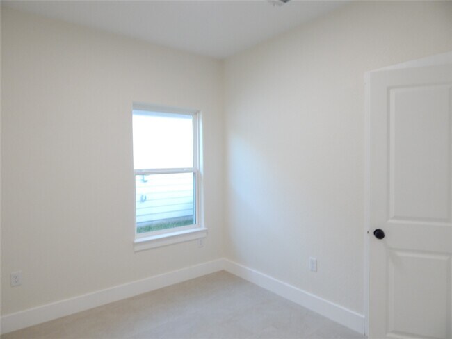 Building Photo - 16971 W Juneau St